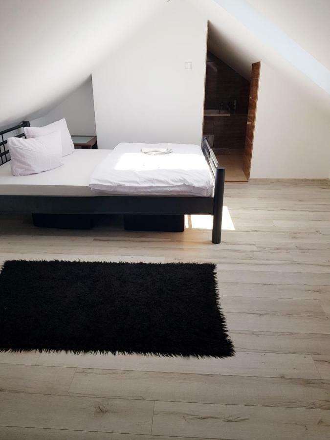 Apartament Przy Wiezy Swinoujscie Exterior photo